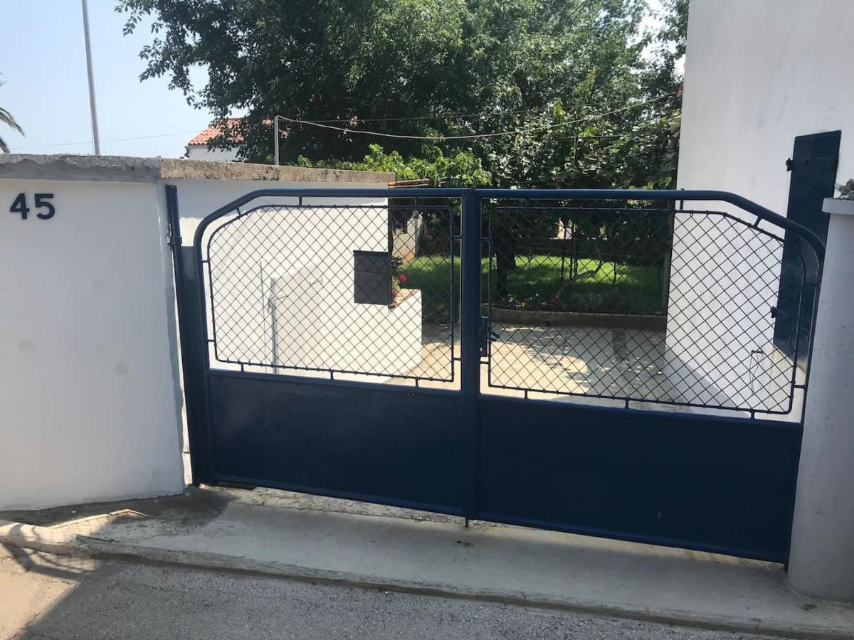Liznjan - Blue Gate Manor Villa Exteriör bild